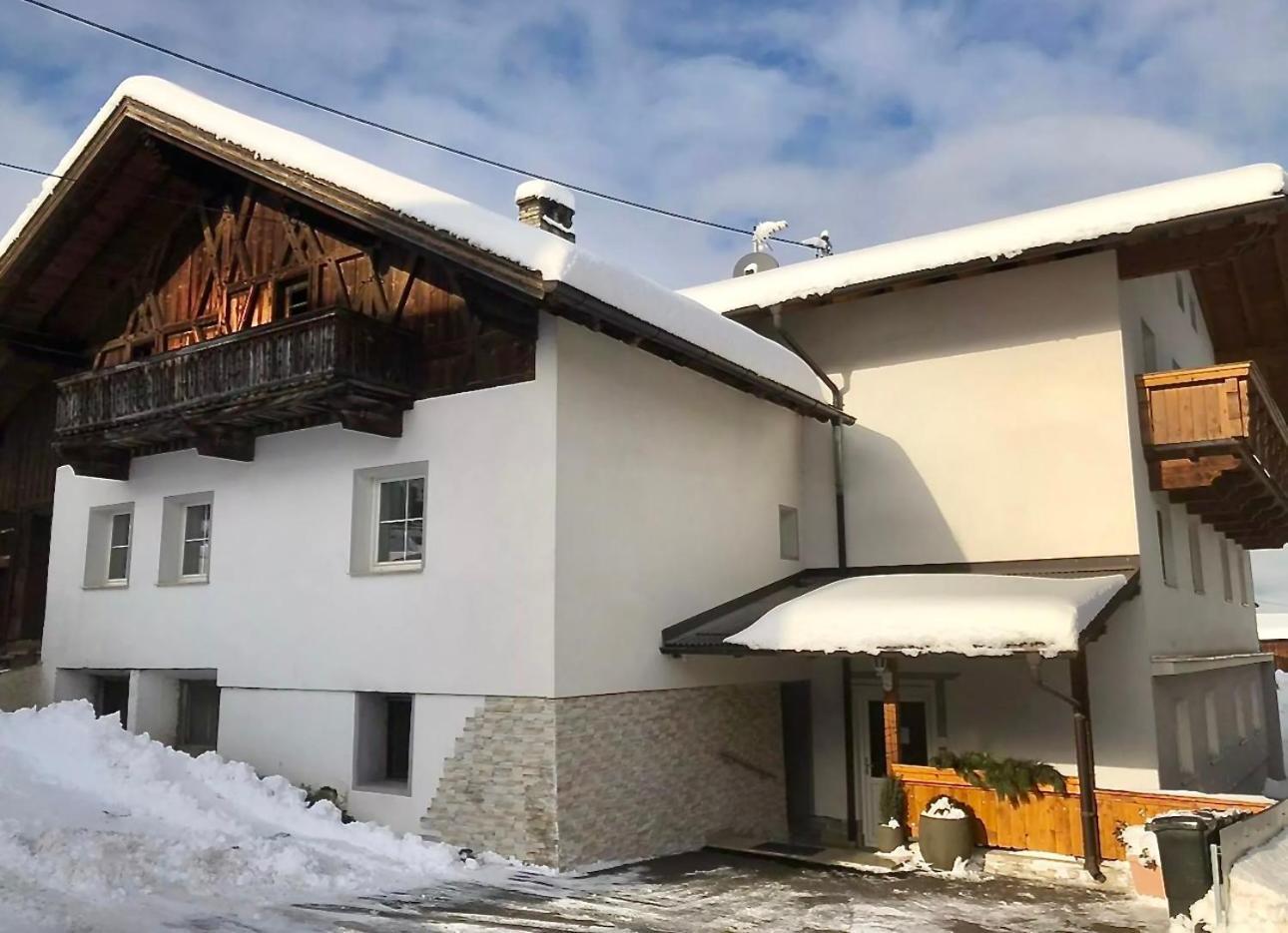 Gruenfelder Apartment Oberperfuss