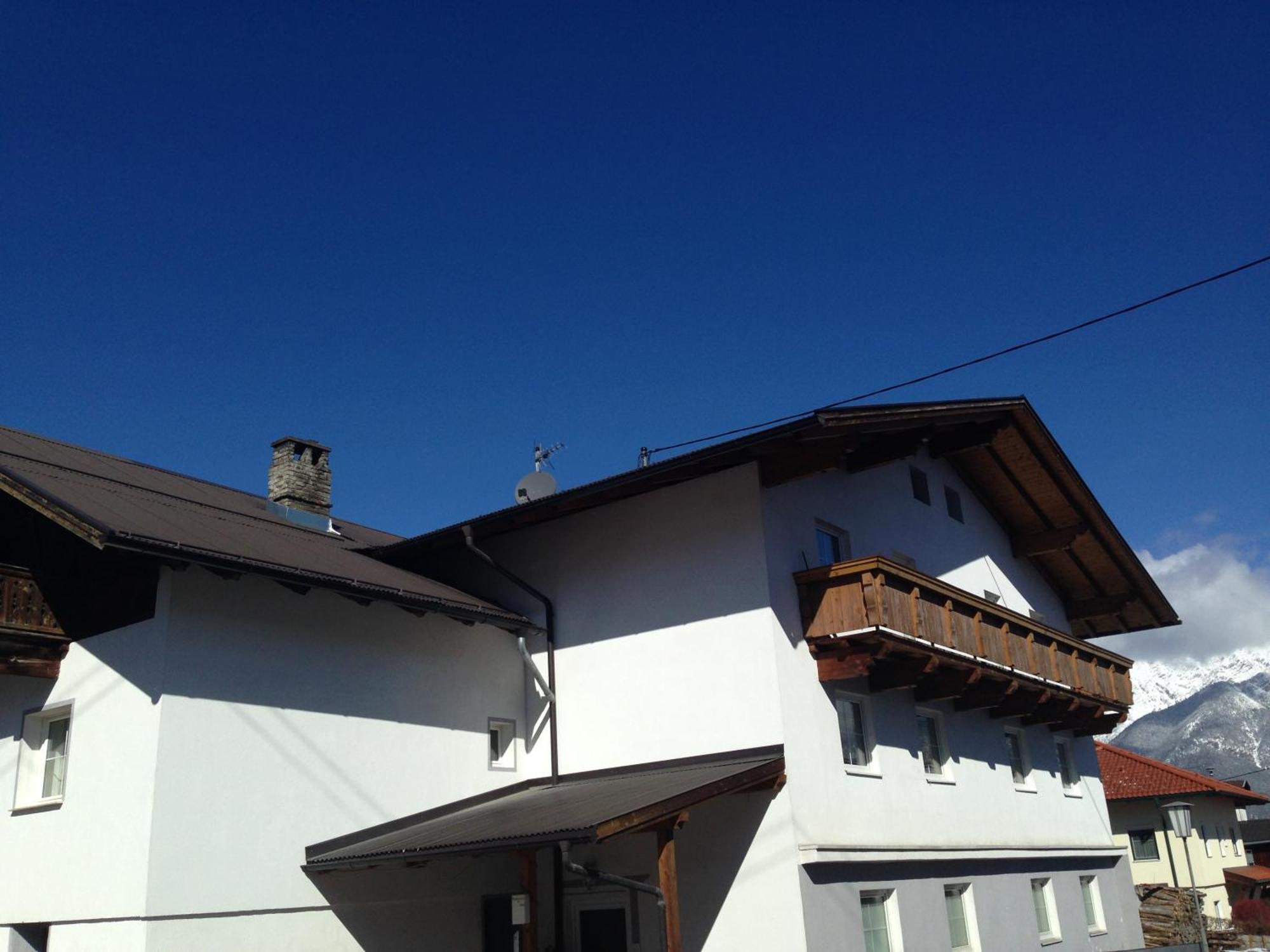 Gruenfelder Apartment Oberperfuss