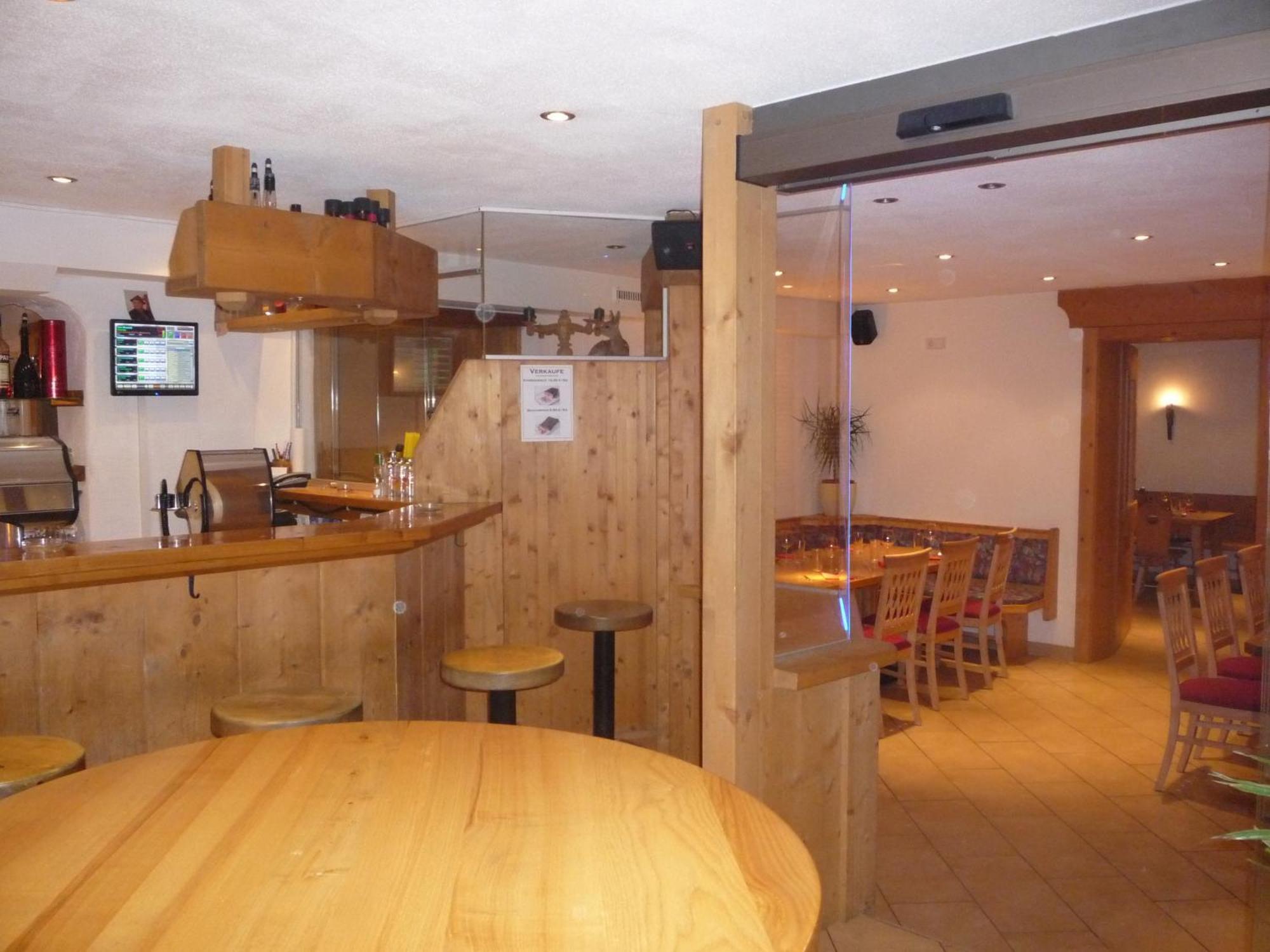 Gruenfelder Apartment *